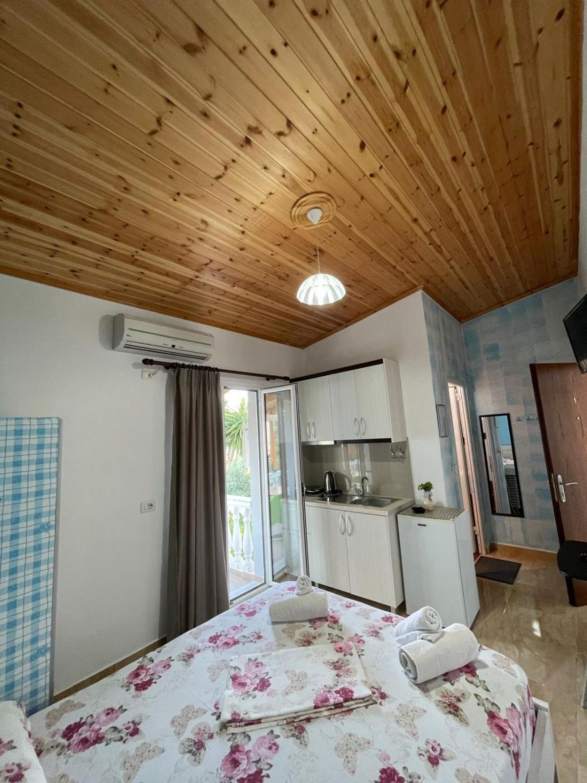 Golden Villa Ksamil Bagian luar foto