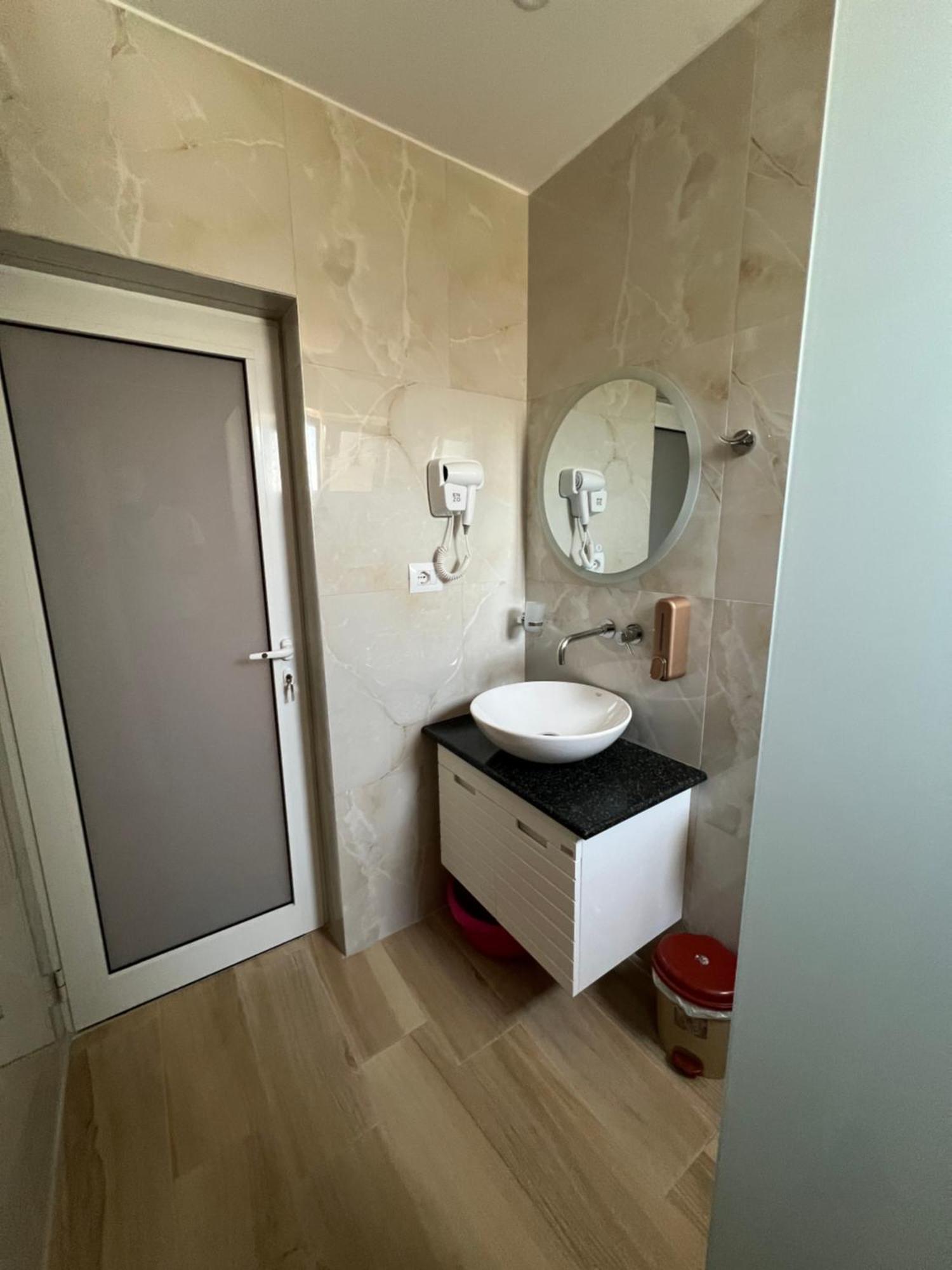 Golden Villa Ksamil Bagian luar foto