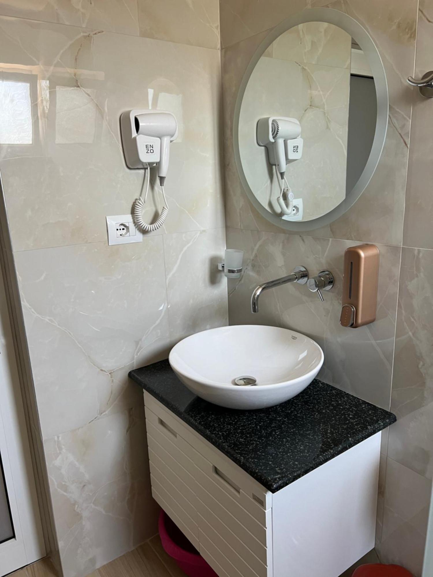 Golden Villa Ksamil Bagian luar foto