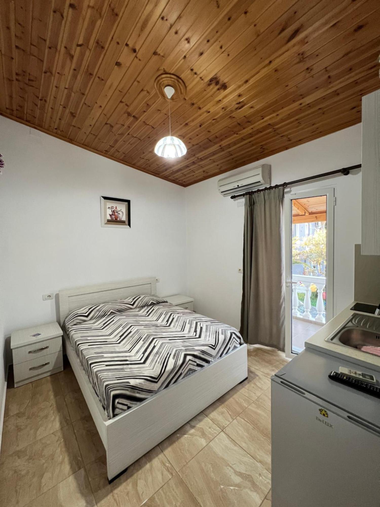 Golden Villa Ksamil Ruang foto