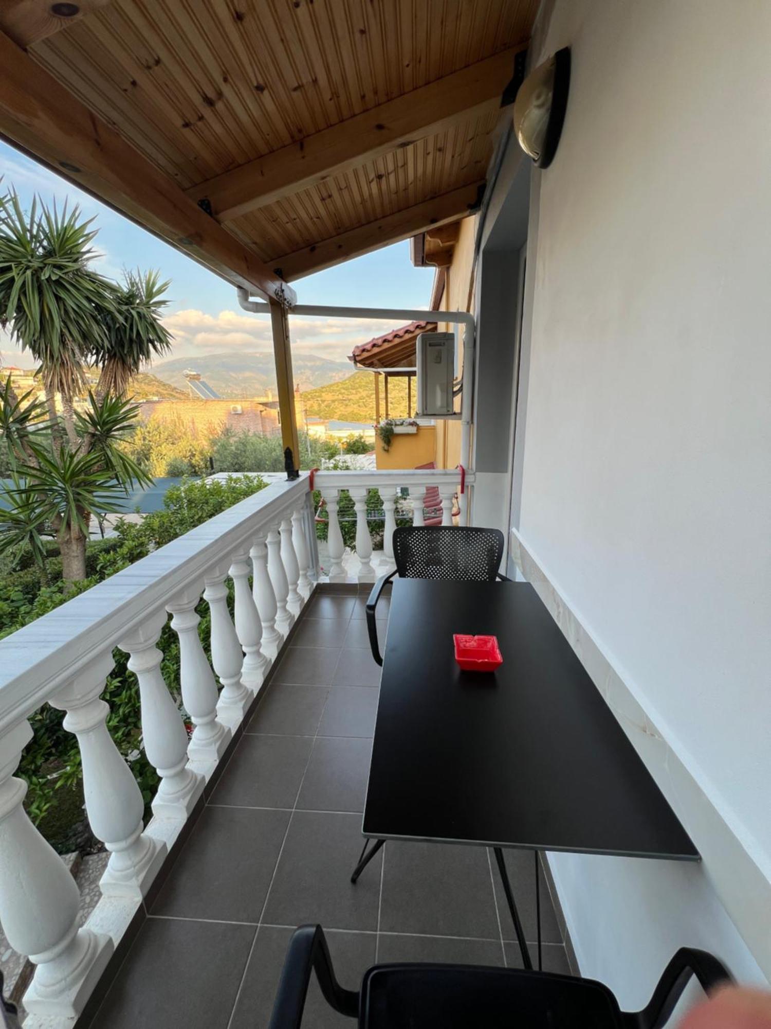 Golden Villa Ksamil Ruang foto